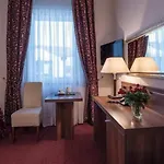 Jasek Premium 3*