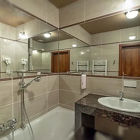 Jasek Premium 3* Breslavia